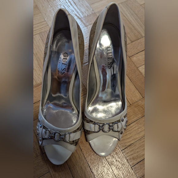 Guess 3" heels size 5M - Picture 2 of 3